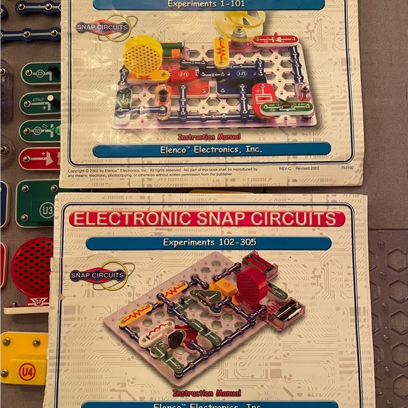 Elenco Electronics Assorted Snap Circuits >50 Pieces & Manuals - Picture 4 of 4